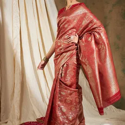 Ishin Ethnic Motifs Woven Design Zari Banarasi Saree image 2