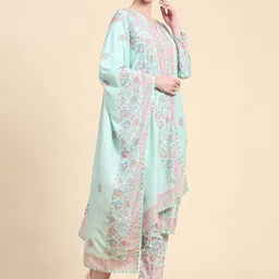VISHNU WEAVES Ethnic Motifs Printed Kurta with Trousers & Dupatta image 3