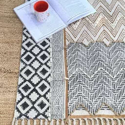 Art Avenue White & Blue Ethnic Motifs Printed & Embroidered Cotton Rectangular Carpet image 2