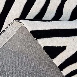 Safiya Carpet Black Abstract Hand-Tufted Woollen Carpets image 3