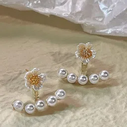 Softwrap Gold Plated Artificial Beads Stainless Steel Floral Stud Earrings-image-1