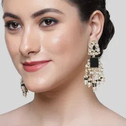 KARATCART Gold-Plated Geometric Kundan Studded Drop Earrings image 3