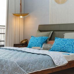 URBAN SPACE California White & Blue Geometric AC Room Double Bed Blanket-picture-20