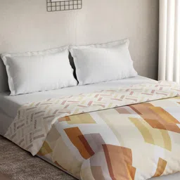 DDecor White & Yellow Geometric 150 GSM Reversible Pure Cotton Double Bed Quilt image 5