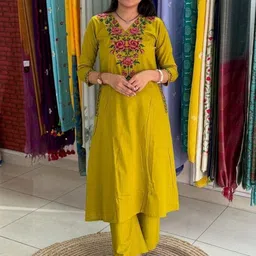 neeru Women Pure Cotton Kurti Pant Set-picture-29