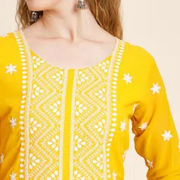 VAIRAGEE Floral Embroidered Thread Work Georgette Kurta image 5