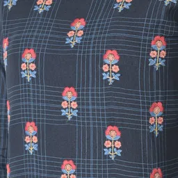 Span Women Checked Thread Work Cotton Kurta image 3