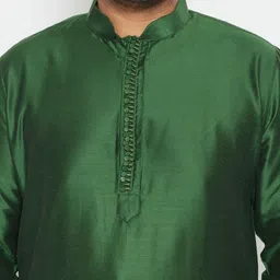 VASTRAMAY Men Green Regular Kurta with Pyjamas image 2