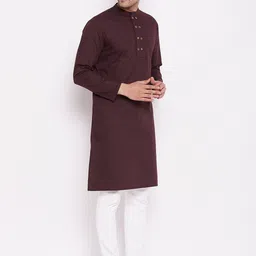 Hypernation Men Brown Solid Pure Cotton Kurta image 5