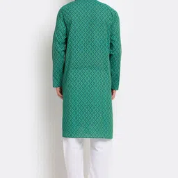 KRAFT INDIA Men Green Printed Regular Pure Cotton Kurta with Pyjamas image 4