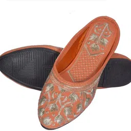 handi kalah Designer Faux Leather Women’s Traditional Jutti Party Wear For Women image 2