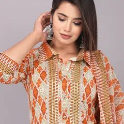 HIGHLIGHT FASHION EXPORT Floral Printed Pure Cotton Kurta With Trousers & Dupatta image 2