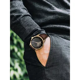 Titan Men Skeleton  Dial & Leather Straps Analogue Watch NQ90126WL02 image 5