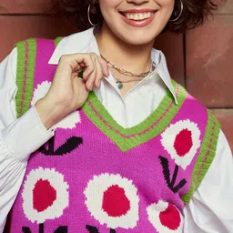 SASSAFRAS Pink & Green Floral Printed Woolen Sweater Vest image 4