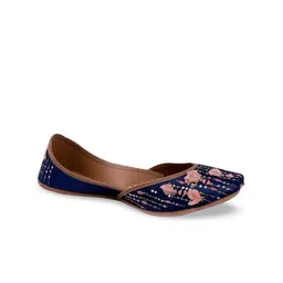 Sole Saga Ethnic Embellished Square Toe Leather Mojaris image 3