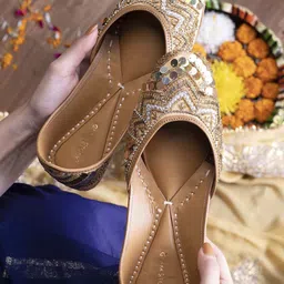 GLAM STORY Women Party Mojaris Flats-image-35