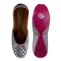 Sole Saga Embellished Leather Ethnic Mojaris image 3