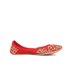 DESI COLOUR Embellished Velvet Round Toe Mojaris image 3