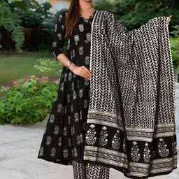7Threads Women Ethnic Motifs Printed Regular Kurta with Trousers & With Dupatta-picture-11
