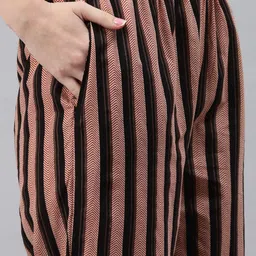 Vbuyz Women Brown & Black Ethnic Motifs Printed Pure Cotton Kurta with Trousers & Dupatta image 4