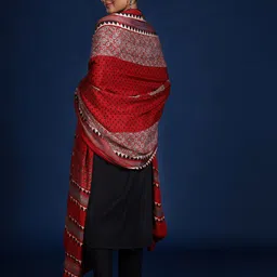 Taavi Block Printed Ajrakh Dupatta image 4