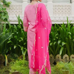 Indo Era Ethnic Motifs Embroidered Thread Work Kurta with Trousers & Dupatta image 4