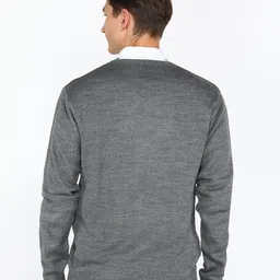 park avenue Men Striped V Neck Grey Sweater image 3