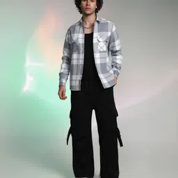 campus sutra Men Regular Fit Checkered Spread Collar Casual Shirt image 4