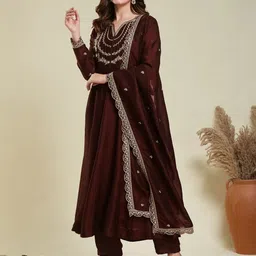 mokosh Women Silk Blend Kurta Pant Dupatta Set-picture-30