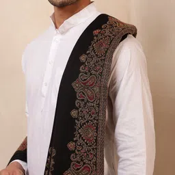 Ravaiyaa - Attitude Is Everything Wool Geometric Print Men Shawl image 3