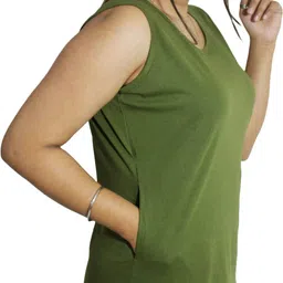 pinkshell Women Solid Round Neck Cotton Blend Green T-Shirt-picture-10