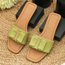amazing traders Women Flats Sandal image 1