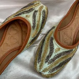 anouk Casuals For Women image 1