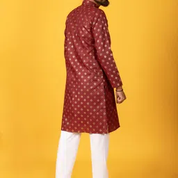 seawind Men Cotton Blend Kurta Pyjama Set image 2