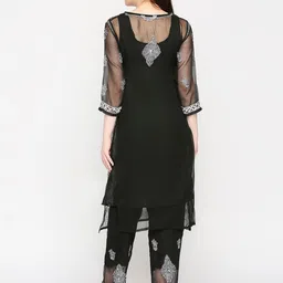 Indiankala4u Floral Embroidered Chikankari Kurta With Palazzos & Camisole image 5