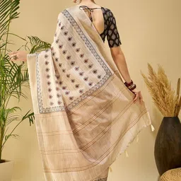Mitera Ethnic Motifs Silk Blend Handloom Block Print Saree image 3