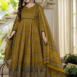 JAIMINI Women Floral Printed Cotton Kurta with Trousers & Dupatta image 3