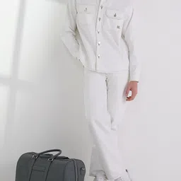 Karl Lagerfeld Men Solid Spread Collar Pure Cotton Casual Shirt image 3