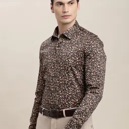 Turtle Geometric Printed Spread Collar Pure Cotton Classic Slim Fit Formal Shirt image 4