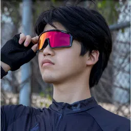 OUDI Men Mirrored Lens & Black Sports Sunglasses with image 3