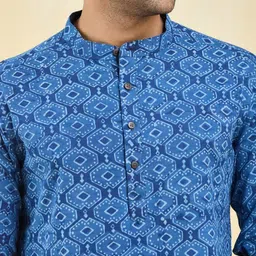 Fabindia Men Ethnic Motifs Printed Thread Work Kurta image 2