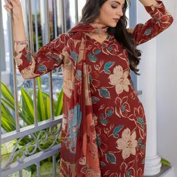 C J Enterprise Women Floral Printed Regular Kurta with Trousers & With Dupatta image 4