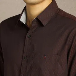 Louis Philippe Sport Slim Fit Textured Spread Collar Long Sleeves Cotton Shirt image 5