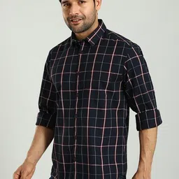 Indian Terrain Men Classic Slim Fit Opaque Checked Casual Shirt-picture-46