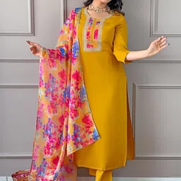 SDK FASHION Women Floral Regular Thread Work Kurta with Trousers & With Dupatta-picture-12