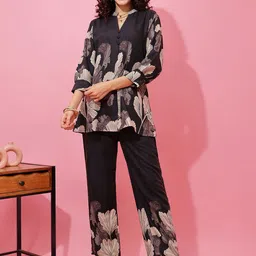SHEETAL Associates Printed Mandarin Collar Top With Trousers-picture-11