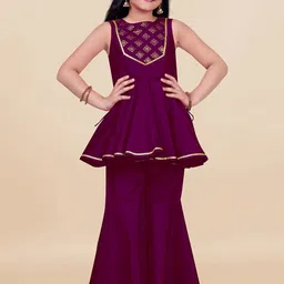 FASHION DREAM Girls Ethnic Motifs Embroidered Empire Kurti with Sharara-picture-23