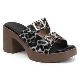 Try Me Printed Block Sandals with Buckles image 2