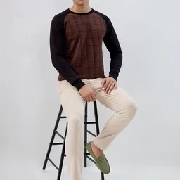 Park Avenue Men Checked Sweatshirt image 3