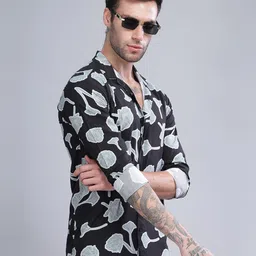 THE BEETEL HOUSE Men Standard Slim Fit Cuban Collar Floral Printed Casual Shirt image 4